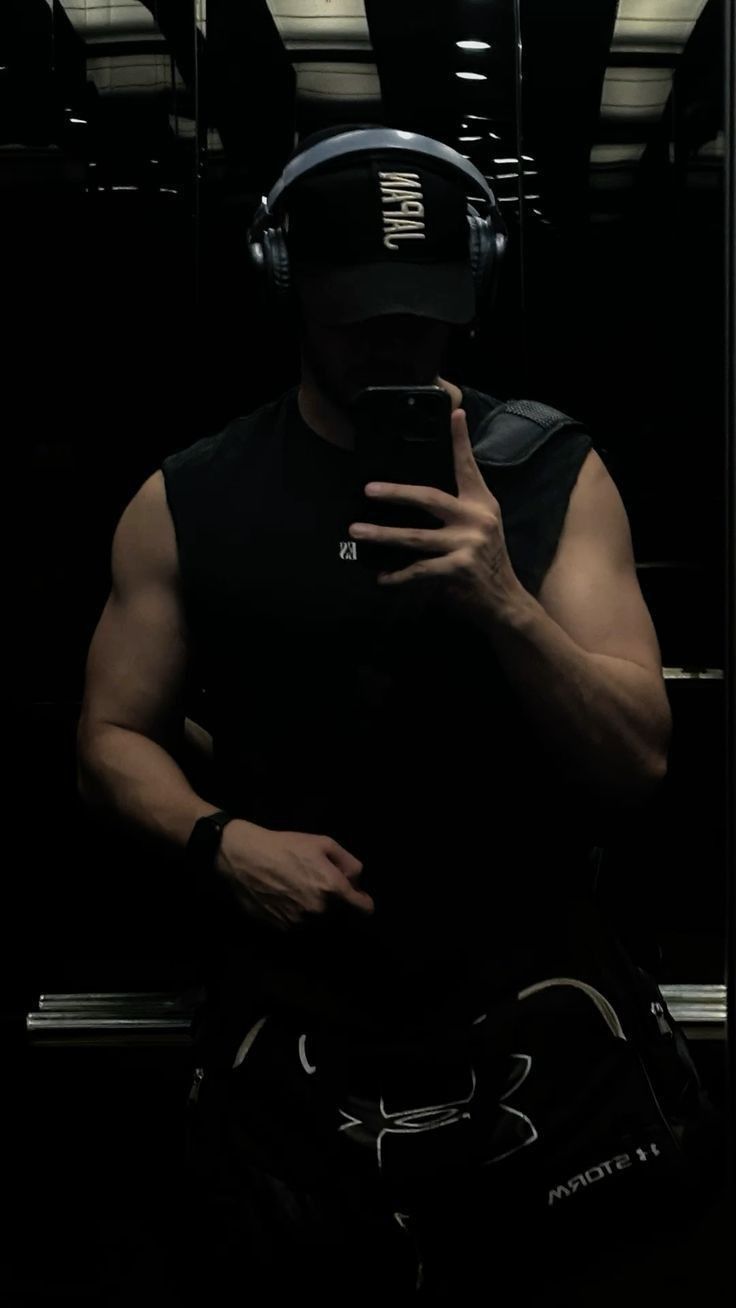 <em><strong>Ivan J.</strong></em>